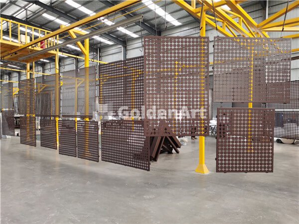 Perforated Aluminum Panel manufacture (9)